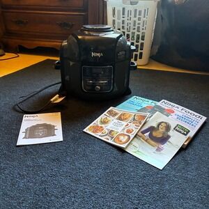 Ninja Foodi OP300 107 Pressure Cooker Black Air Fryer Multi-Cooker
w/ Cookbooks
